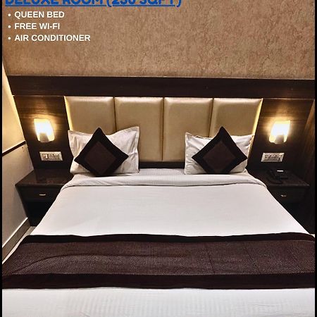 Hotel The Rivaaj Rohtak エクステリア 写真
