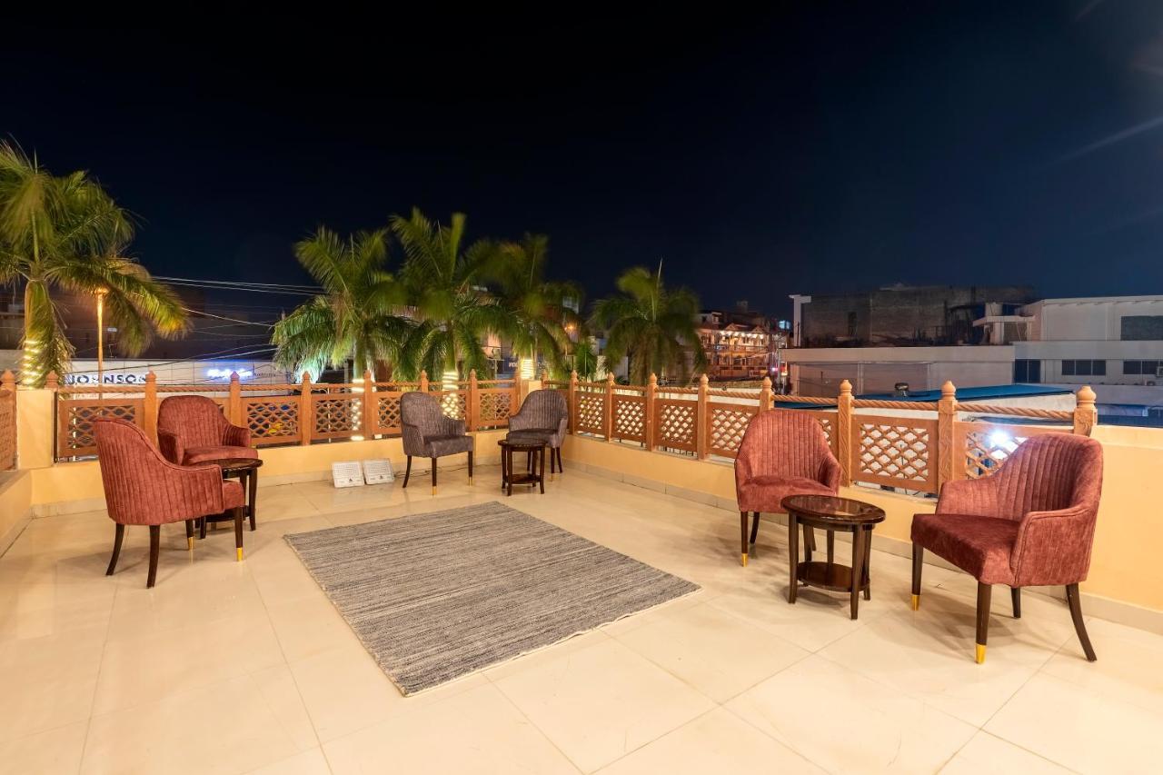 Hotel The Rivaaj Rohtak エクステリア 写真